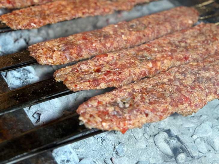 Adana Kebap Nerede Pişirilir?